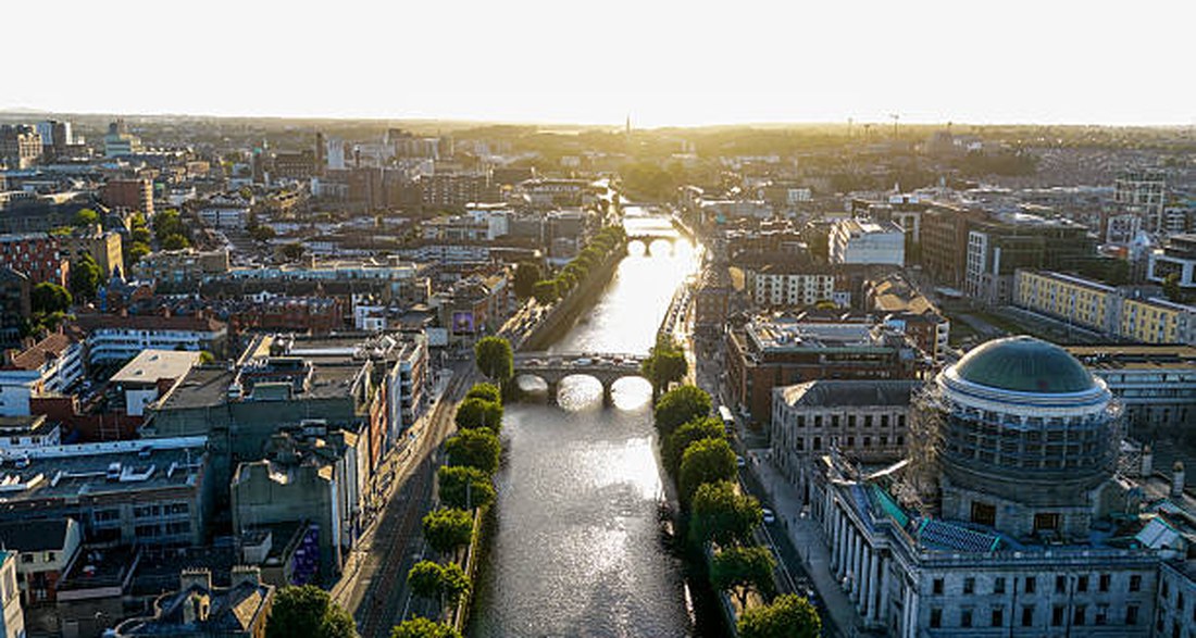 Dublin nad rzeką Liffey - lokalizacja przedstawicieli BH Marketing